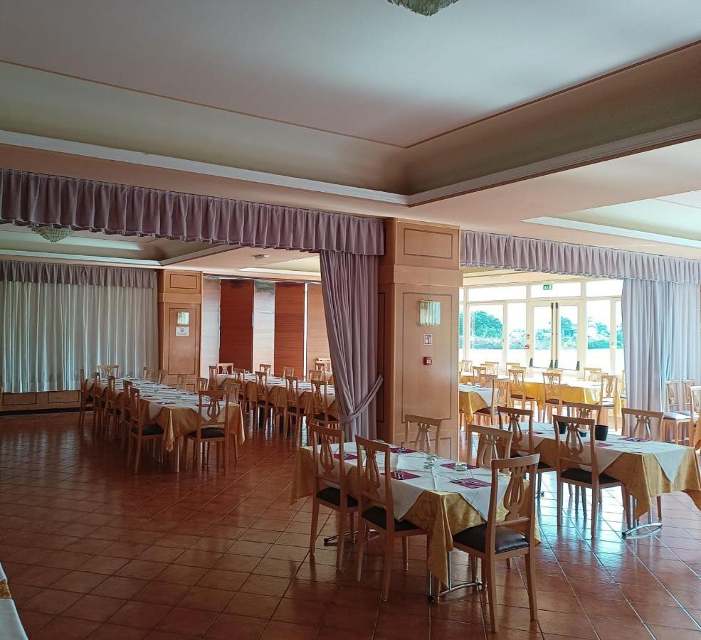 Hotel Villa Strassoldo "Ex Attianese Hotel Restaurant" Cervignano del Friuli Kültér fotó