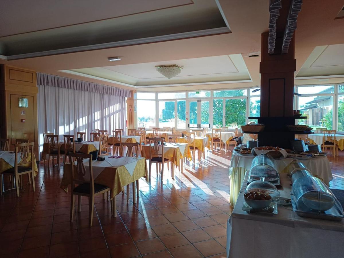 Hotel Villa Strassoldo "Ex Attianese Hotel Restaurant" Cervignano del Friuli Kültér fotó