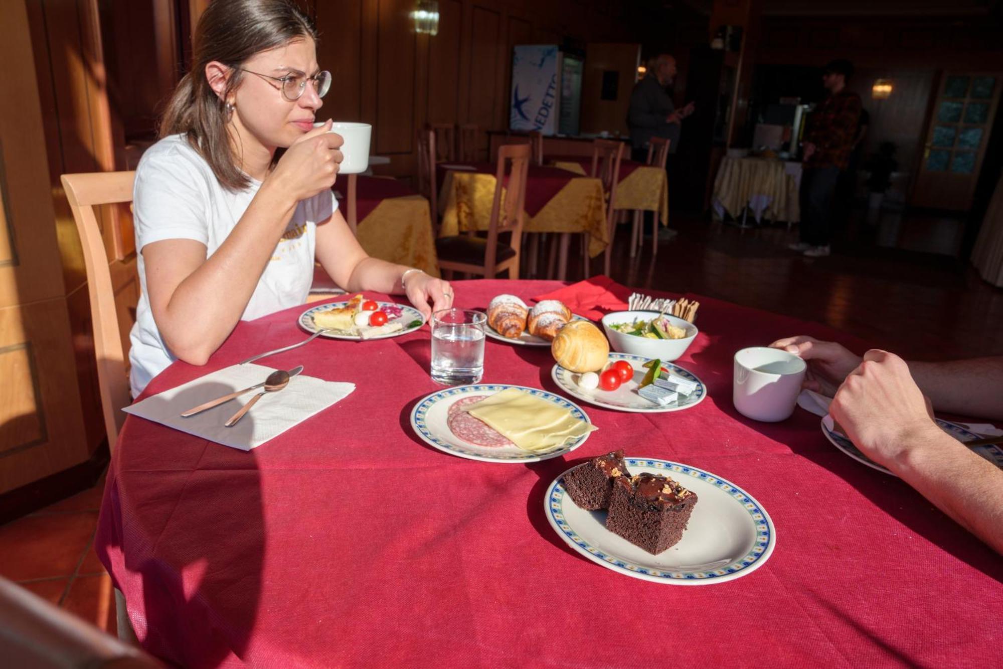 Hotel Villa Strassoldo "Ex Attianese Hotel Restaurant" Cervignano del Friuli Kültér fotó