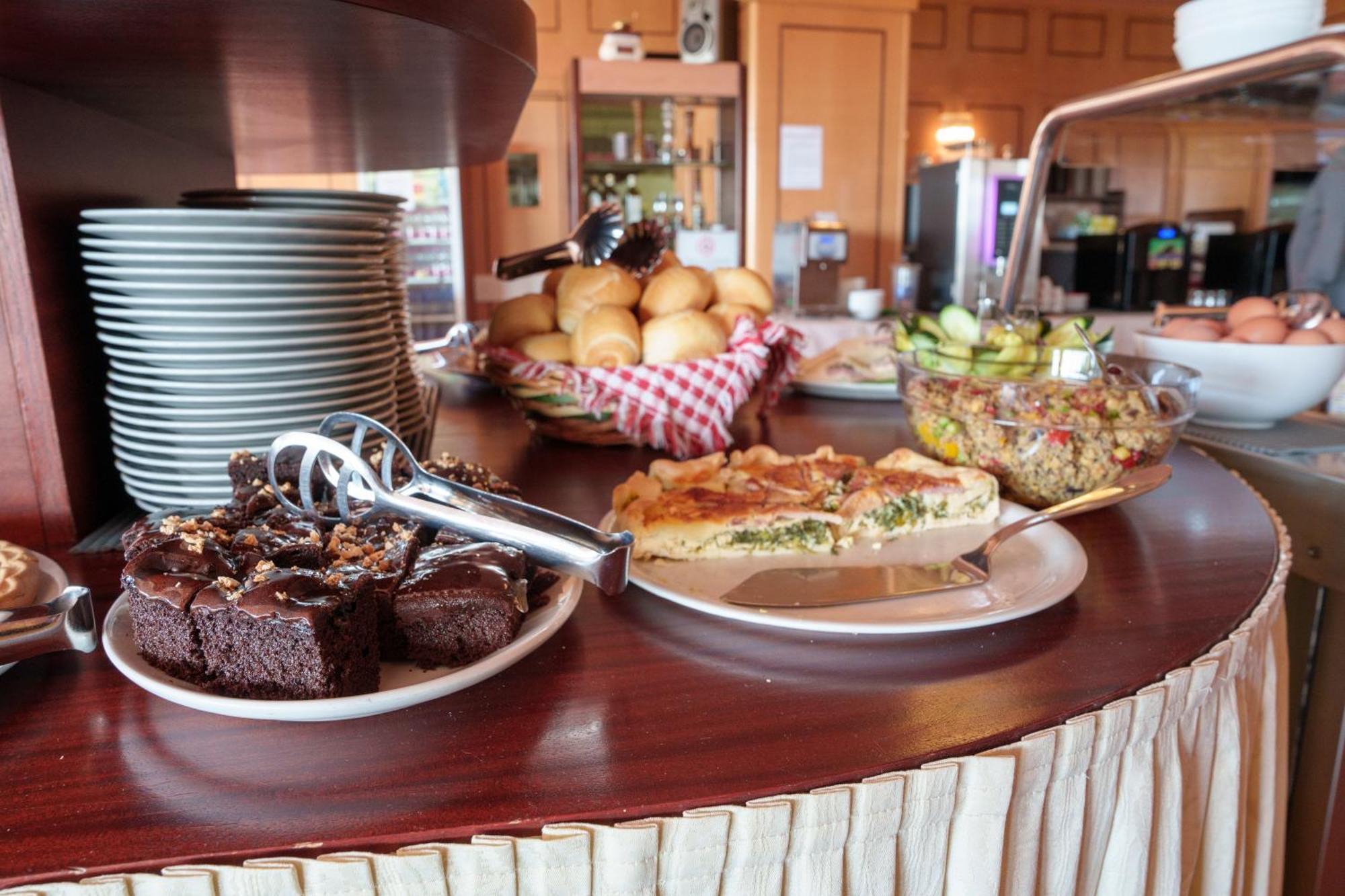 Hotel Villa Strassoldo "Ex Attianese Hotel Restaurant" Cervignano del Friuli Kültér fotó